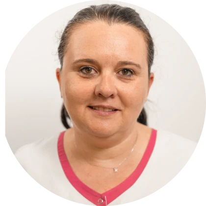 mireille assistante dentaire Léa Dentistes Ollioules | Cabinet dentaire Mermoz